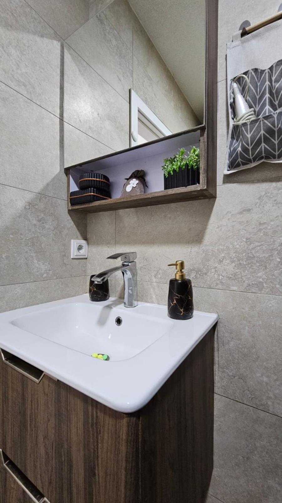 Superb 1 Bedroom In The Best Zone Of The City. Ferizaj Dış mekan fotoğraf