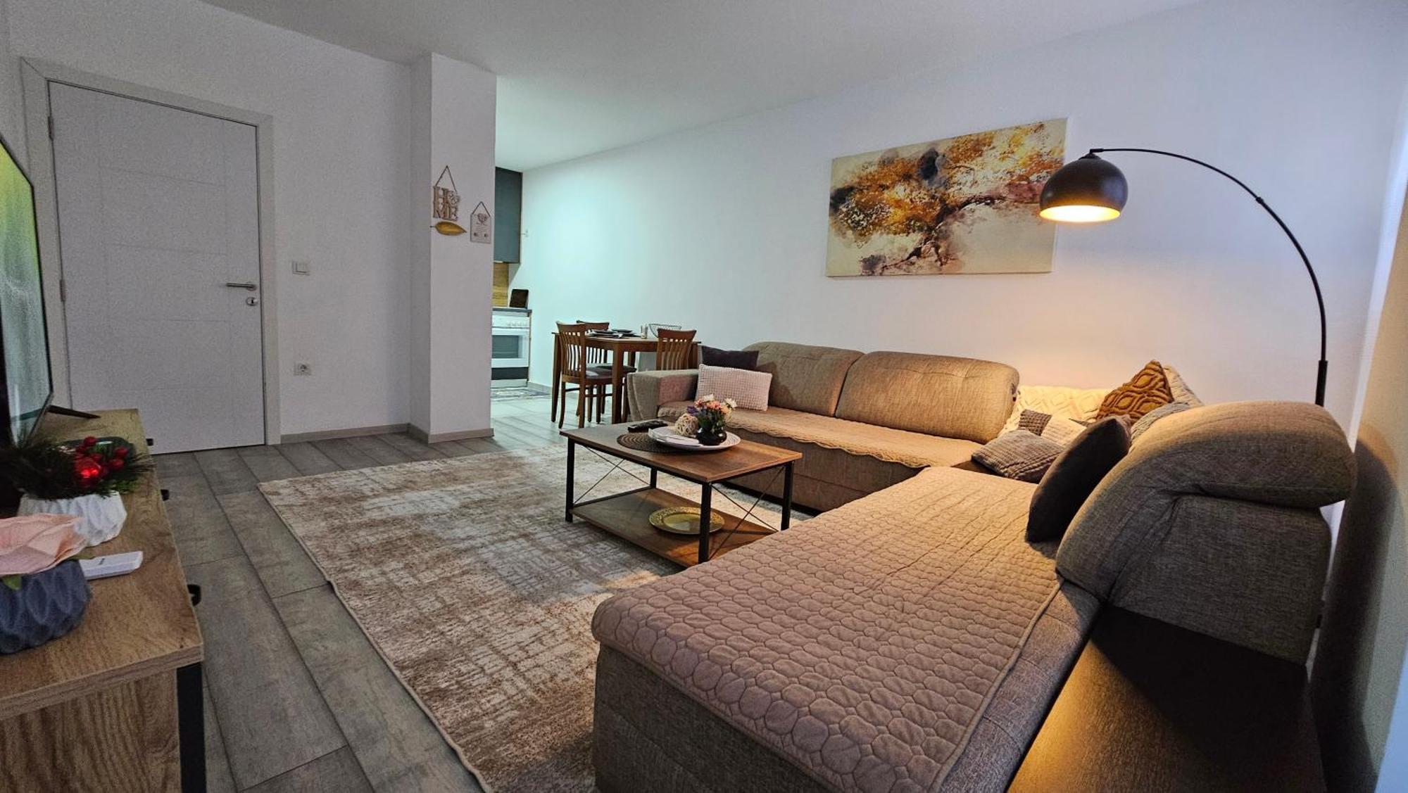 Superb 1 Bedroom In The Best Zone Of The City. Ferizaj Dış mekan fotoğraf