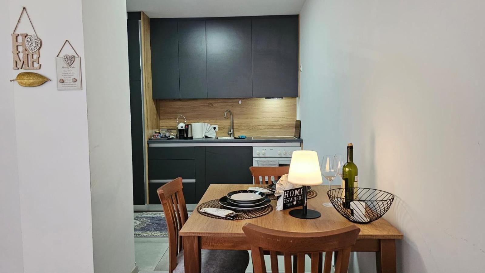 Superb 1 Bedroom In The Best Zone Of The City. Ferizaj Dış mekan fotoğraf